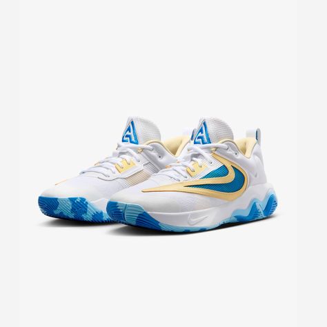 Check this out! ⚡ Nike by Miliakere Werz https://www.shopper.com/p/ldAg Handball, Men’s Basketball Shoes, Blue Volleyball Shoes, Cute Basketball Shoes, Cute Volleyball Shoes, Giannis Shoes, Nike Pro Collection, Vball Shoes, Vb Shoes