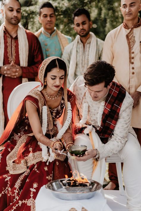 An Elegant Indian-American Wedding in Tuscany With a Multi Cultural Inspired Vidhi Ceremony, Mehendi Party + Hindu Ceremony 30 American And Indian Wedding, Indian English Wedding, Simple Hindu Wedding, Hindu Wedding Decorations Indian Theme, Fall Indian Wedding, Indian American Wedding Fusion, Hindu Wedding Dress, Multi Cultural Wedding, Hindu Engagement