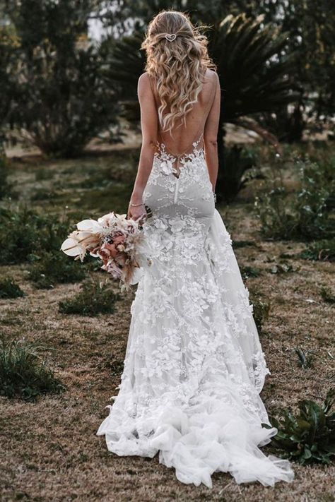 Sparkle Prom Dress, Backless Bridal Gowns, Bohemian Wedding Gown, Bohemian Wedding Dress Lace, Open Back Wedding Dress, Rustic Wedding Dresses, Dream Wedding Ideas Dresses, Dresses Mermaid, Bohemian Wedding Dress