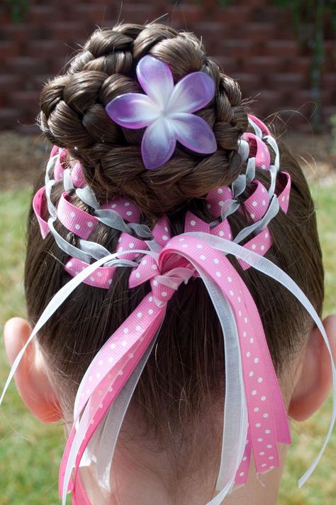 Frizure Za Devojcice, Cute Easter Hairstyles, Crazy Hair For Kids, Kids Easter Hairstyles, Easter Hairstyles For Kids, Wacky Hair Days, Going Out Hairstyles, Wacky Hair, Toddler Hairstyles Girl