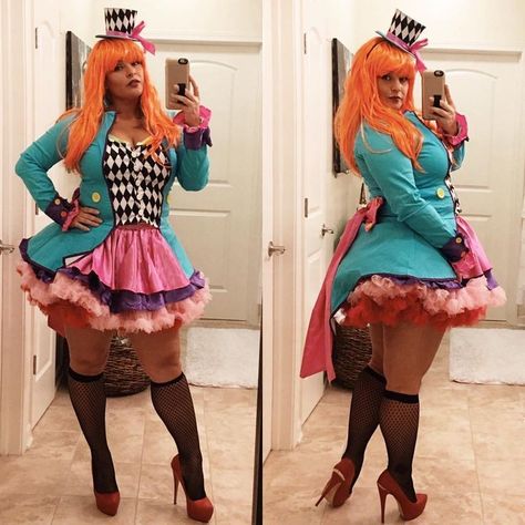 Fantasia Plus Size, Halloween Costumes Plus Size, Kostum Halloween, Mad Hatter Costume, Bat Costume, Plus Size Costume, Plus Size Halloween Costume, Plus Size Cosplay, Plus Size Costumes