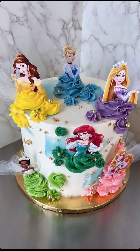 Princesses Cake Ideas, Disney Princess Sheet Cake, Disney Princess Cake Pops, Princess Disney Cake, Simple Princess Cake, Purple Princess Cake, Disney Princess Cake Ideas, Disney Princess Birthday Party Cake, Princes Cake