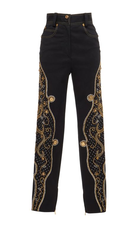 Versace Spring 2018 Ready-to-Wear Collection Photos (Stud Embellished Pants) Versace Clothes, Versace Pants, Versace Fashion, Versace Collection, Stylish Pants, Kpop Fashion Outfits, Performance Outfit, Stage Outfits, Kpop Outfits