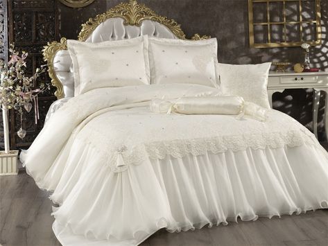 Luxury Lace Bedding King Set 5 Pcs, Modern New Bridal Set, Perfect Bridal Gift, Weighted Blanket This luxurious bed Set would look like ideal in any bedroom and is a perfect way to give your bedroom a exclusive look. Sheet and Pillowcases are made from very soft cotton-sateen. Super cozy blanket with a floral effect feature, comfortable and durable. Materials: Fabric: Ottoman Silk Ete: Sandy Organized Upright Pleat Lace Used: French Lace Sequined There is no size reduction and color fading after washing. The bed sheet size is kept extra wide and it covers the entire surface of the bed easily.  The product is completely handmade, not factory made. It is sent in a specially designed cardboard box. The product consists of 5 parts. 1 Bed Cover (280x265 cm) 2 Pieces Throw Pillow (80x60 cm) 1 Pi Country Bedding Sets, Lace Bedding Set, Latest Bed, Bed Sheet Sizes, Lace Bedding, Bedroom Decor For Couples, Cama King, Bedrooms Ideas, Luxurious Bed