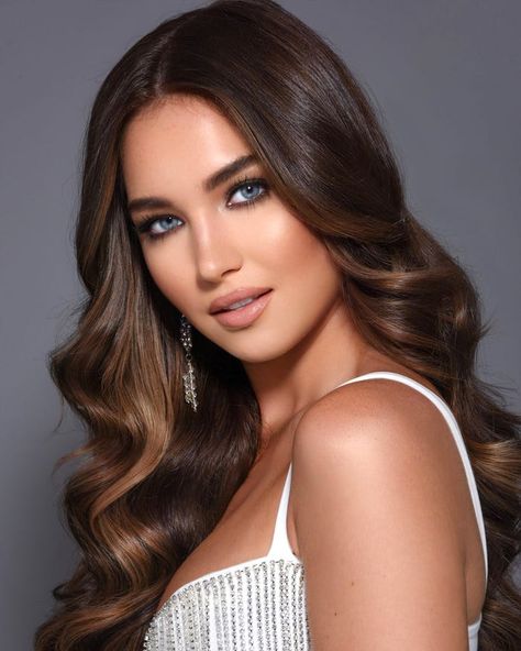 These Are the 51 Women Competing to Be Miss USA 2020 Headshots For Pageants, Beauty Pageant Headshots, Headshot Poses Pageant, Pageant Poses Photography, Headshot Hairstyles For Women, Pageant Photoshoot Ideas Headshot Poses, Pageant Makeup For Brunettes, Pageant Headshots Poses, Pageant Photoshoot Ideas