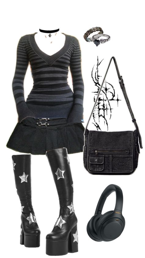 #aesthetic #outfits Gothic Skirt Outfit, 2000s Punk Fashion, Grunge Outfit Inspo, 2000s Fashion Trends, Aesthetic Grunge Outfit, Swaggy Outfits, Streetwear Fashion Women, Goth Outfits, Really Cute Outfits