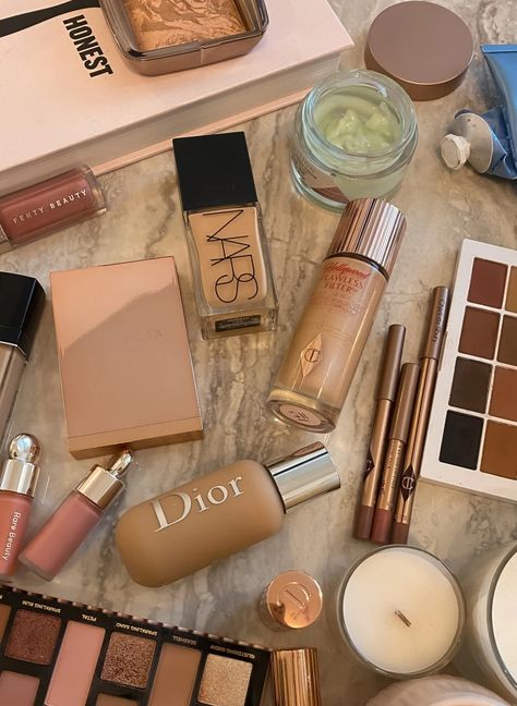 Make Up Contouring, Trucco Glam, Rosa Make-up, Makeup Contouring, Boho Makeup, Flot Makeup, Maquillage On Fleek, Makeup Bag Essentials, Makeup Tip