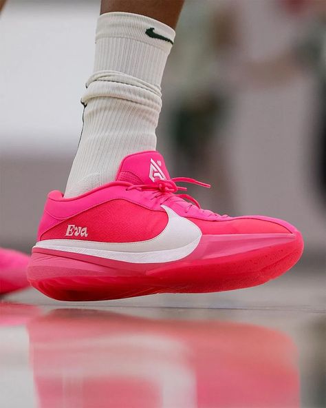 Nike Zoom Freak 5 "Eva Pink" PE | SneakerNews.com Shoes For Volleyball, Basketball Shoes Pink, Bball Shoes, Nike Sb Janoski, Futuristic Shoes, Shoe Basket, Nike Zoom Kobe, Nike Kicks, Best Basketball Shoes