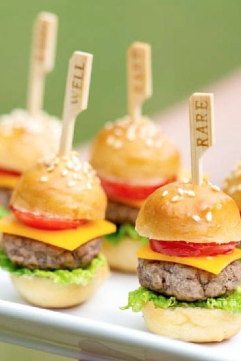 Surprise your guests with a tasty treat of mini burgers /sliders at your special occasion. There are so many baby shower appetizers to choose from, but take my word, there's nothing better than a tasty bite of a burger full of flavor. See more party ideas and share yours at CatchMyParty.com Appy Recipes, Mini Aperitivos, Giant Burger, Horderves Appetizers, Mini Hamburger, Mini Cheeseburger, Wedding Buffet Food, Mini Hamburgers, Mini Appetizers