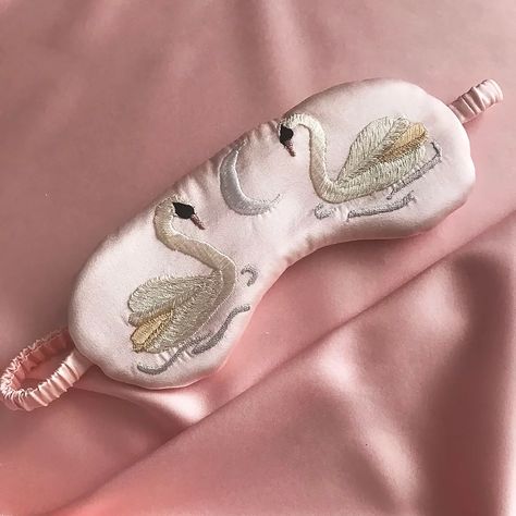 Diy Sleep Mask, College Necessities, Pink Swan, Eye Mask Sleep, Silk Sleep Mask, Silk Scrunchies, Scrunchies Hair, Diy Embroidery Patterns, Silk Accessories