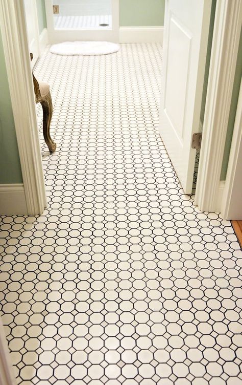 Mosaic Tile Floor Ideas for Vintage Style Bathrooms | Apartment Therapy Octagon Tile, Vintage Style Bathroom, Hexagon Tile Floor, Black Grout, Grey Grout, Mosaic Floor Tile, Bad Inspiration, Estantes Flotantes, Hexagon Tiles