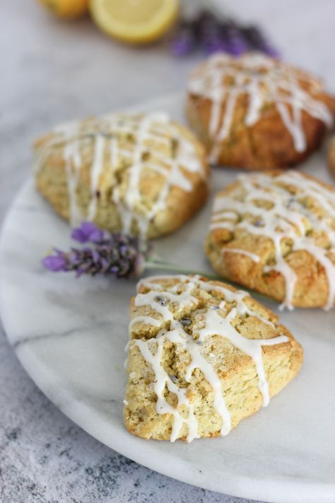 Essen, Lemon Lavender Scones, Gluten Free Scone Recipe, Lemon Scones Recipe, Lavender Scones, Lemon And Lavender, Lavender Cookies, Simple Bread, Gluten Free Scones