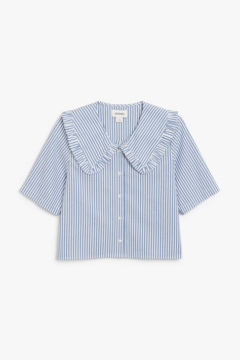 Ruffle collar blouse - Stripes - Shirts & Blouses - Monki WW Spring Jeans Outfits, Collar Blouse Outfit, Jeans Outfit Spring, Spring Jeans, Ruffle Collar Blouse, Ladies Tops Blouses, Big Collar, Blouse Pattern Sewing, 1970s Fashion
