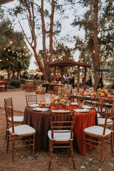 Romantic + Rustic Cool Girl Wedding Ideas | Wedding day details | California Photographer. Picture this: a rustic, bohemian wedding at Hawk Ranch in the picturesque California countryside. From the breathtaking wedding photos to the romantic and dreamy decor. Get inspired with vintage boho wedding, cool girl wedding, simple rustic wedding decorations and classy wedding decor. Book Leia as your California wedding photographer at leiacaldwellphotography.com. Vintage Themed Wedding Ideas, Fall Spanish Wedding, October Wedding Venues, Classy October Wedding, Boho Outdoor Wedding Decor, Fall Eclectic Wedding, Florida Fall Wedding, Fall Wedding Backyard, Rustic Classy Wedding