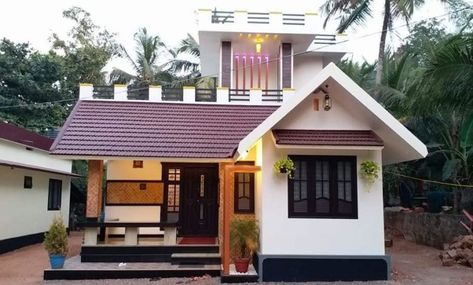 Small House Design Kerala, Kerala Traditional House, Budget House Plans, Small House Front Design, Small House Design Exterior, Courtyard House Plans, Modern Small House Design, Small House Elevation Design, Latest House Designs