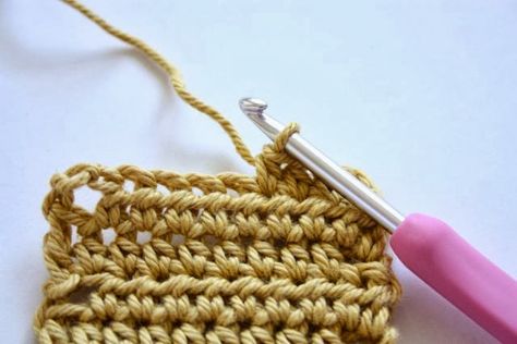 Half Treble Crochet (htr) Htr Crochet, Half Treble Crochet Stitch, Half Treble Crochet, Crochet Hdc, Treble Crochet, Valentines Crochet, Treble Crochet Stitch, Double Crochet Stitch, Crochet Stitches Tutorial