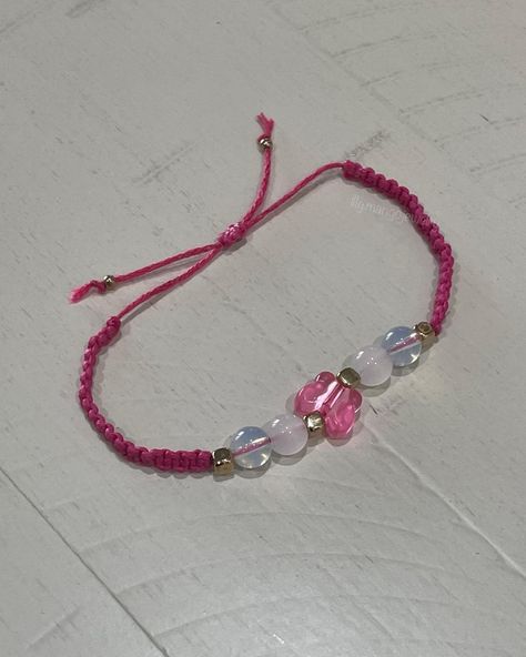 Pink butterfly bracelet 🤭 #bracelet #beadjewelry #jewlery #handmadejewelry #beads Beads, Pink, Beaded Jewellery, Handmade Jewellery, 2024 Pink, Butterfly Bracelet, Pink Butterfly, Beaded Jewelry, Mango