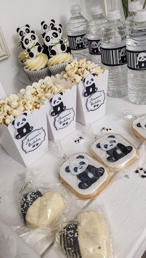 Panda Birthday Party Ideas | Photo 1 of 36 | Catch My Party Essen, Panda Party Food Ideas, Panda Themed Baby Shower Ideas, Panda Party Ideas, Panda Themed Birthday Party, Panda Birthday Party Ideas, Panda Birthday Theme, Panda Birthday Party Decorations, Panda Birthday Cake