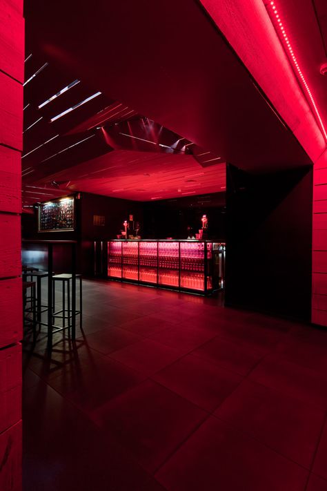 Porto, Dance Club Design, Club Design Interior, Cocktail Bar Design, Underground Club, Club Lighting, Club Lounge, Nightclub Design, Techno House