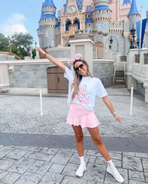 Disney World Style Outfits, Disneyland Outfits Tennis Skirt, Athletic Skirt Disney Outfit, Ladies Disney Outfits, Disney World Outfits Skirt, Magic Kingdom Outfits Women Summer, Trendy Disneyland Outfits, Disney Springs Outfits Summer, Disneyland Outfits Princess