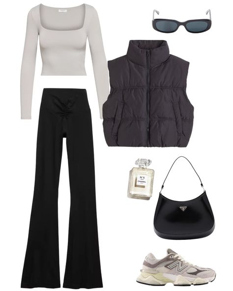 Outfit For Football Game, Fall Outfit Comfy, Flared Pants Outfit, Cold Outfit, Prada Purse, Yoga Pants Flare, Casual Fall Outfit, Flow Yoga, Oufits Casual