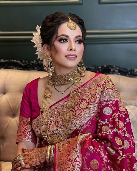 You like me, you cant like anyone but me..Don't say that you like ano… #romance #Romance #amreading #books #wattpad Bridal Saree Designs, Makeup Artist Working, Red Saree Wedding, Makeup Artist Course, Bridal Makeup Look, Reception Saree, Indian Bride Makeup, Bengali Bridal Makeup, Bridal Makeup Images