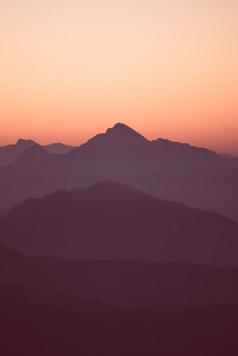 silhouette photography of mountain Landscape Silhouette Photography, Mountain Silhouette Painting, Adirondack Art, Cowboy Song, Landscape Silhouette, Dark Mountains, From Dusk Till Dawn, Artistic Ideas, Mountain Silhouette