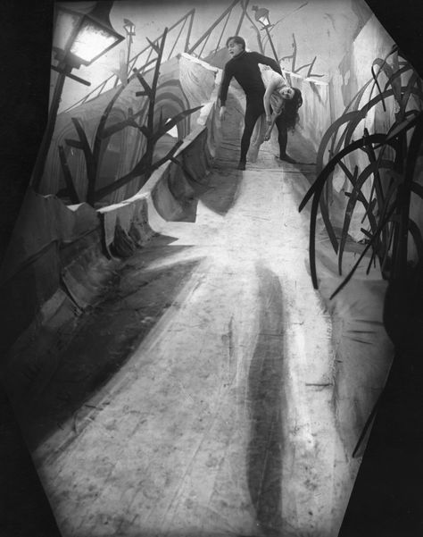 From The Cabinet of Dr. Caligari to Metropolis, German expressionism held up a mirror to society and is still influencing art 100 years later. Weimar, Dr Caligari, Conrad Veidt, Expressionist Landscape, Silent Horror, Franz Marc, Fritz Lang, Septième Art, German Expressionism