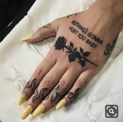 Street Tattoos, Finger Tattoo For Women, Hand And Finger Tattoos, Knuckle Tattoos, Finger Tats, Street Tattoo, Tattoo Hals, Hand Tattoos For Women, Dope Tattoos For Women