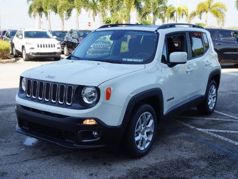 Jeep Renegade 2017, Jeep Renegade 2015, Carros Suv, Classic Cars Birthday Party, Auto Jeep, Best Cars For Teens, 2015 Jeep Renegade, Cars Suv, Cars Jeep