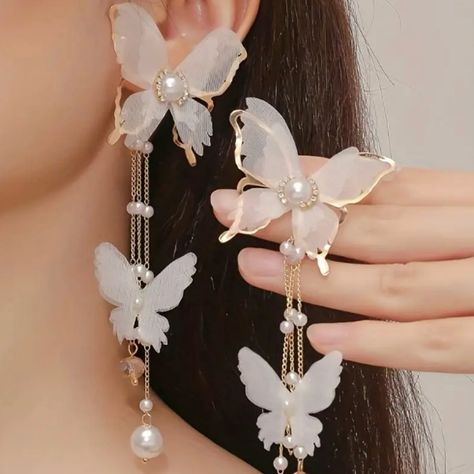 Add A Touch Of Elegance To Any Outfit With These Exquisite Butterfly Chain Faux Pearl Decor Dangle Earrings. These Stylish Earrings Boast An Elegant Design Featuring A Butterfly Chain And Faux Pearl Decoration That Exudes Sophistication And Class. Perfect For Weddings, Parties, Or Any Special Occasion, These Earrings Are Versatile Enough To Be Worn With Different Outfits. These Elegant Style Alloy Jewelry Pieces Are Perfect For Adults Who Want To Enhance Their Look With Accessories That Will Sur Wedding Ornament, Alloy Earrings, Stil Elegant, Purple Butterfly, Pearl Earrings Dangle, Jewelry Wedding, Pearl Drop Earrings, Pretty Jewellery, Tassel Earrings