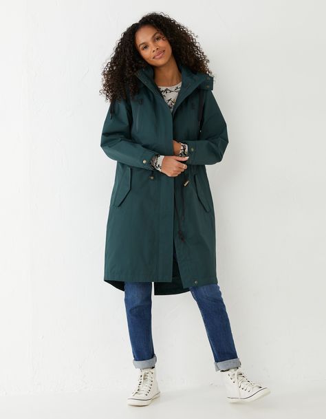 Rain Jacket Women Outfit, Waterproof Jacket Outfit, Rainy Outfit, Cute Raincoats, Green Rain Jacket, Stylish Raincoats, Rains Long Jacket, Waterproof Jacket Women, Jacket Outfit Women