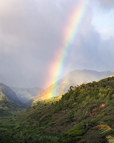 Rainbow after the storm in Kauai, Hawaii | Would look gorgeous hanging above the crib in your little one’s nursery | #vacationideas #kauai #hawaii #rainbow #girlswhotravel #honeymoondesinations #usatravel #aloha #landscapephotography #prints Kauai Hawaii Aesthetic, Hiking Hawaii, Notion Cover, Hawaii Rainbow, Rainbow After The Storm, Hawaii Aesthetic, Aesthetic Rainbow, Spotify Covers, Rainbow Sky