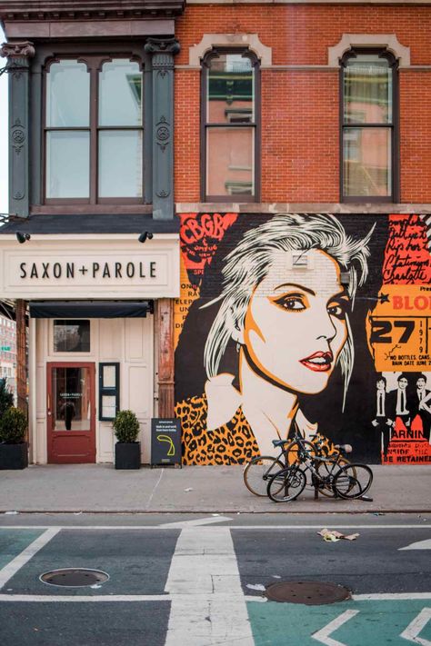 Traveling To New York City, Nyc On A Budget, Traveling To New York, Fashion Fotografie, Nyc Street Art, City Streets Photography, Street Art News, Voyage New York, Visiting Nyc