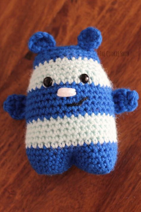 A Little Love Monster - The Cookie Snob Amigurumi Patterns, Crochet Pocket Monster Free Pattern, The Cookie Snob Crochet, Crochet Mini Monster, 100g Crochet Projects, Free Crochet Pocket Pal Patterns, Worry Monster Crochet Pattern, Small Knitted Animals Free Patterns, Crochet Small Toys