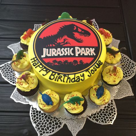 Camp Cretaceous Cake, Jurassic Park Camp Cretaceous, Jurassic Park Birthday Cake, Birthday Deserts, Jurassic Park Cake, Jurassic World Cake, Birthday Desert, Cake Car, World Cake