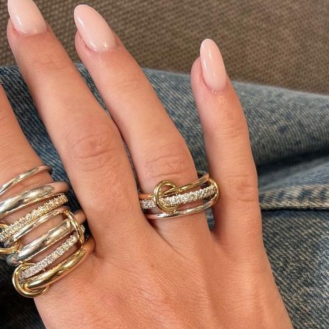 Spinelli Kilcollin, Statement Rings Diamond, Jewellery Ring, Inspo Fashion, Diamond Jewelry Designs, Dope Jewelry, Luxury Jewellery, Ring Stack, Jewelry Lookbook