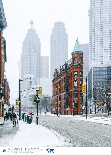 https://flic.kr/p/22LLQXg | Winter in Toronto, Canada. | Winter in Toronto, Canada. / Hiver à Toronto au Canada.  © Vincent Demers Tumblr, Toronto Canada Aesthetic Winter, Toronto Aesthetic Winter, Canada Streets, Toronto Canada Winter, Toronto In Winter, Toronto Snow, Winter In Toronto, Winter Toronto