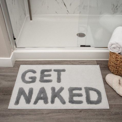 Non Slip Tpr Backing - Get Naked Bath Mat Has A Rubber On The Back To Make Sure It's Non Slip And Safe; Water Absorbent - Get Naked Bath Rug Mats Are Ultra Water Absorbent And Dries Quickly - Leaves The Floor Dry; Machine Washable - Very Easy Care - White Bath Mat Is Machine Washable And Dries Quickly! No Hassle! Unique Funny Rug - Funny Bath Mat Is Modern And Fun; It Goes Great With Other Urban Outfitters Decor And Funny Shower Curtains Or Bathroom Signs Decor. Great Gift - Bathmat Is A Fun Gif Future Apartment Decor Kitchen, Urban Outfitters Decor, Vibey Apartment, Apartment Ideas Bedroom, Baddie Apartment Ideas, First Apartment Essentials, Girl Apartment Decor, Funny Shower Curtains