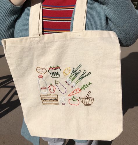 Embroidered Tote Bag Ideas, Embroidery Tote Bag Design, Designs For Tote Bags, Embroidered Totes, Embroidery Tote Bag, Handpainted Tote Bags, Desain Tote Bag, Embroidered Bags, Tote Bag Canvas Design