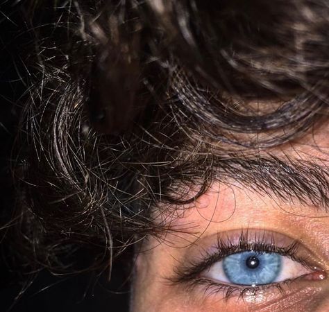 aesthetic boys’s Instagram photo: “Comment your eye color using emojis 👁 Follow @boyaesth for more 🌊 cr: @kydomin 🌊 • • • • • #aesthetic #aestheticboys #90sfashion…” Dark Hair Blue Eyes Boys, Brown Hair Blue Eyes Boys, Heterochromia Eyes, Blue Eyes Aesthetic, Dark Hair Blue Eyes, Brown Eye Boys, Brown Hair Boy, Eyes Aesthetic, Dark Blue Eyes