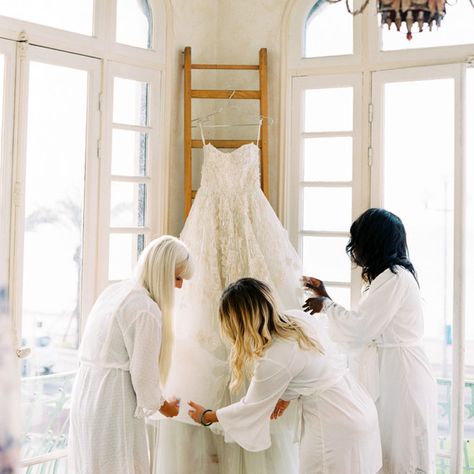 Hanging Wedding Dress, Wedding Dress Hanging, Dress Preservation, Wedding Dress Ball Gown, Wedding Dress Preservation, Wedding Shot List, Wedding Day Tips, Wedding Dress Silhouette, Wedding Dress Store