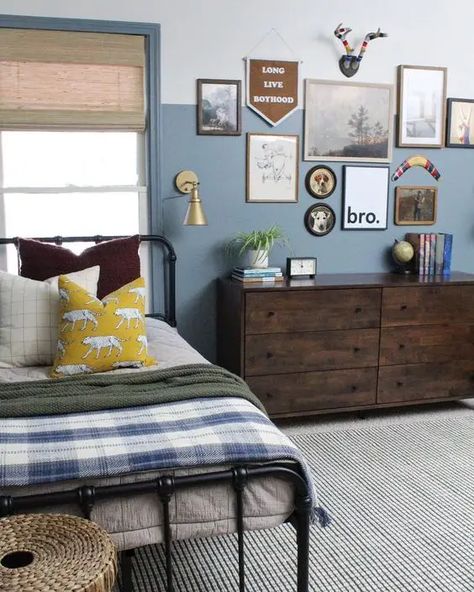 13 Amazing Young Boys Bedroom Ideas To Freshen Your Space - Expert Home Keeper Boys Bedroom Dark Furniture, Big Boy Room Bedding, Small Backpack Hanging Ideas, Full Size Bed Boys Room, Modern Harry Potter Room, Boys Bedroom Bedding, Boys Bedroom Art, Blue Boy Bedroom Ideas, Boys Room Full Size Bed