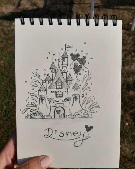 Disney Castle Easy Drawing, Disney Chalkboard Art Ideas, Disney Drawing Collage, How To Draw Disney Castle, Drawing Disney Castle, Walt Disney Castle Drawing, Disney Castle Drawing Simple, Disney World Castle Drawing, Disney Castle Drawing Easy