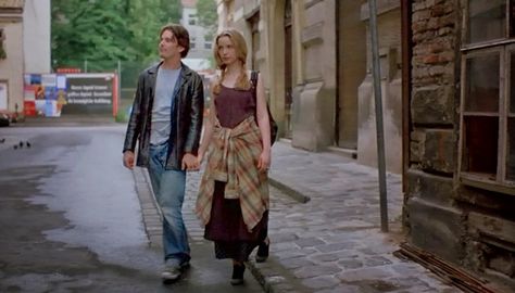 fashionbambini: 'Before Sunrise' Inspired Outfit Before Trilogy, Cartoon Of Yourself, Julie Delpy, Ethan Hawke, Past Love, People Fall In Love, Before Sunset, Actors Images, Movie Couples