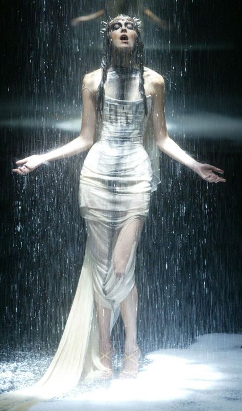 Alexander McQueen: The catwalk was a stage for the designer's -  #Alexander #catwalk #Designers #McQueen #stage Religious Wedding, Haute Couture, Couture, American Express Black, Religious Veils, Forest Wedding Ceremony, Alexander Mcqueen Runway, Religious Photography, Savage Beauty