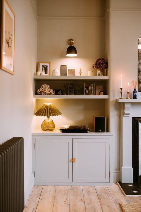 Victorian Family Home, Malvern — Fern Interiors Kitchen Design Green, Terrace House Interior, Victorian Family Home, Sustainable Kitchen Design, Living Room Victorian, Victorian Terrace Interior, Alcove Ideas Living Room, Terrace Living Room, Alcove Shelves