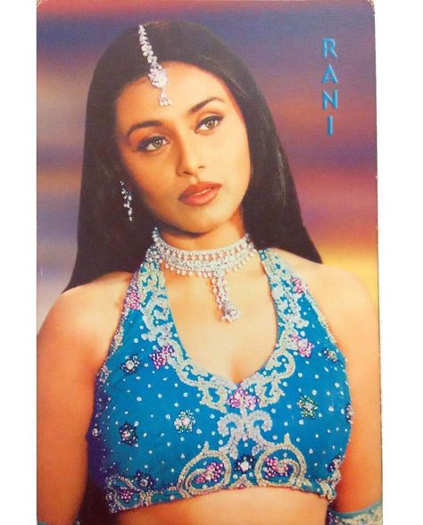 Retro Bollywood Fashion, 90s Bollywood Actress, 90s Bollywood Fashion, Vintage Bollywood Aesthetic, Bollywood Makeup, 90s Bollywood Aesthetic, South Asian Aesthetic, Flot Makeup, Rani Mukerji