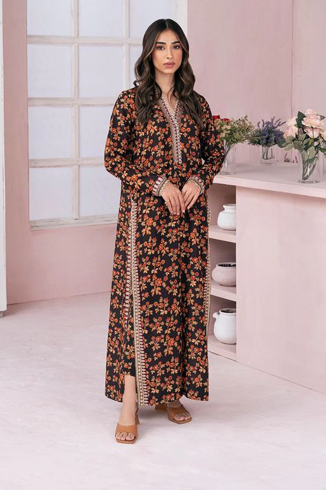 Co-ords dresses Eid Suit Designs, All Over Dress Designs Pakistani, Long Shirt Design For Women Pakistani, Decent Dresses For Women, Long Kameez Design, Long Shirts For Women Pakistani, Summer Dresses Pakistani, Pakistani Kurta Designs Women, Suite Design For Women