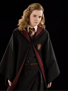 Harry Potter Costumes on Pinterest | Fleur Delacour, Yule Ball and ... Hermione Cosplay, Hermione Granger Costume, Harry Potter Uniform, Gryffindor Uniform, Hermione Granger Aesthetic, Hermoine Granger, Hogwarts Uniform, Buku Harry Potter, Harry Potter Cosplay